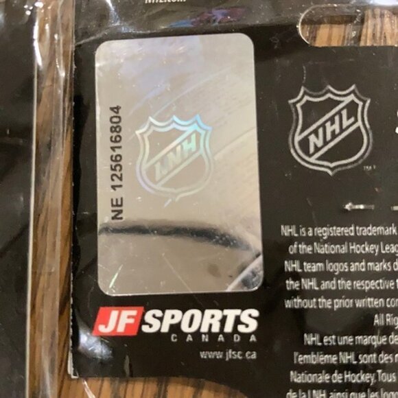 NEW Jersey Devils NHL Key Chain x1 - Picture 5 of 5